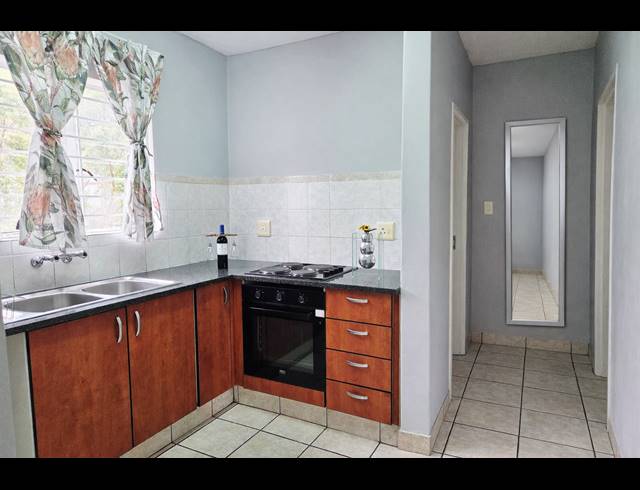 2 bed property for sale in NOORDHANG